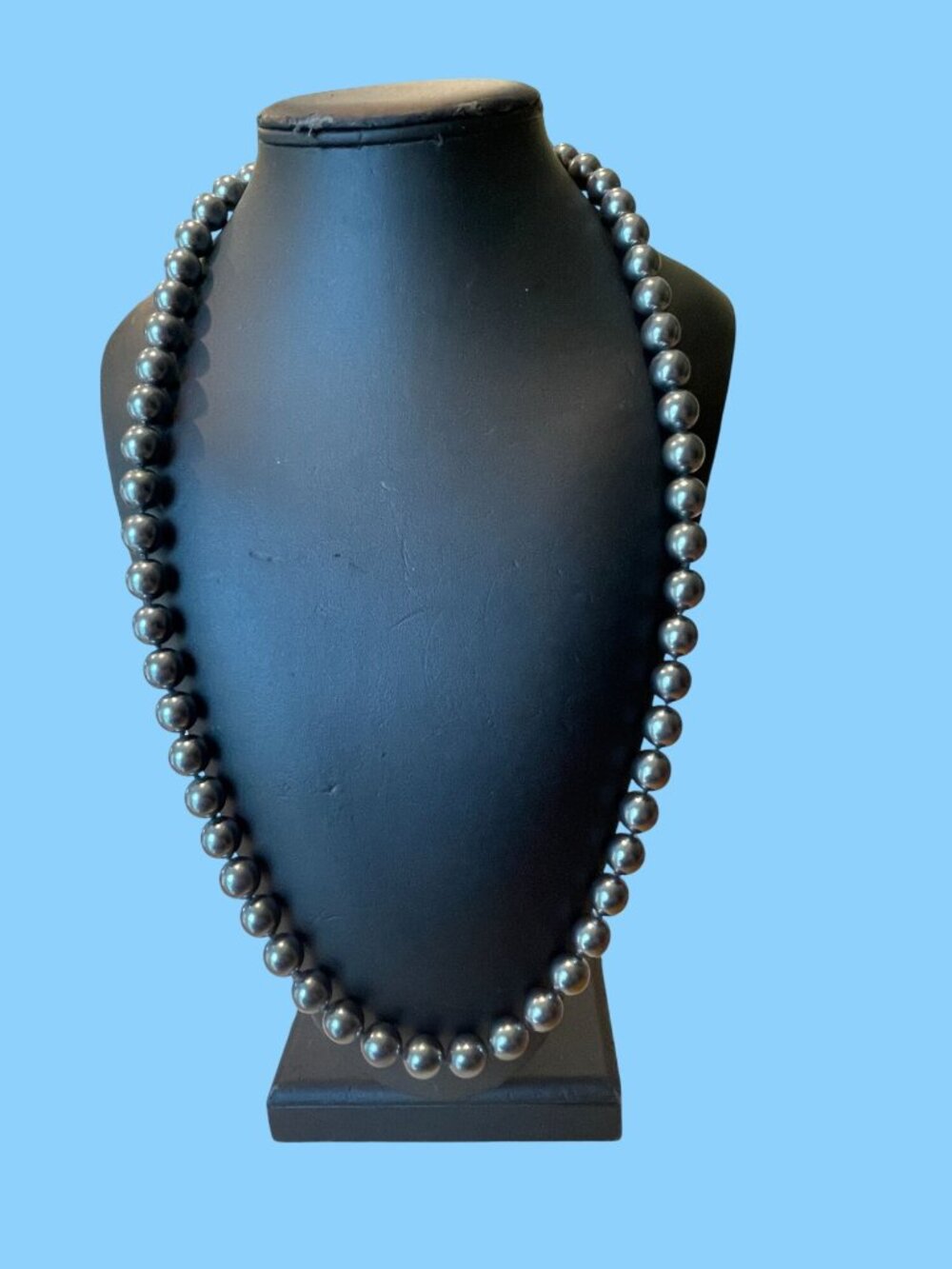 Vintage Joan Rivers Signed Gray Faux Pearl 31" Opera Necklace Gold Tone Clasp